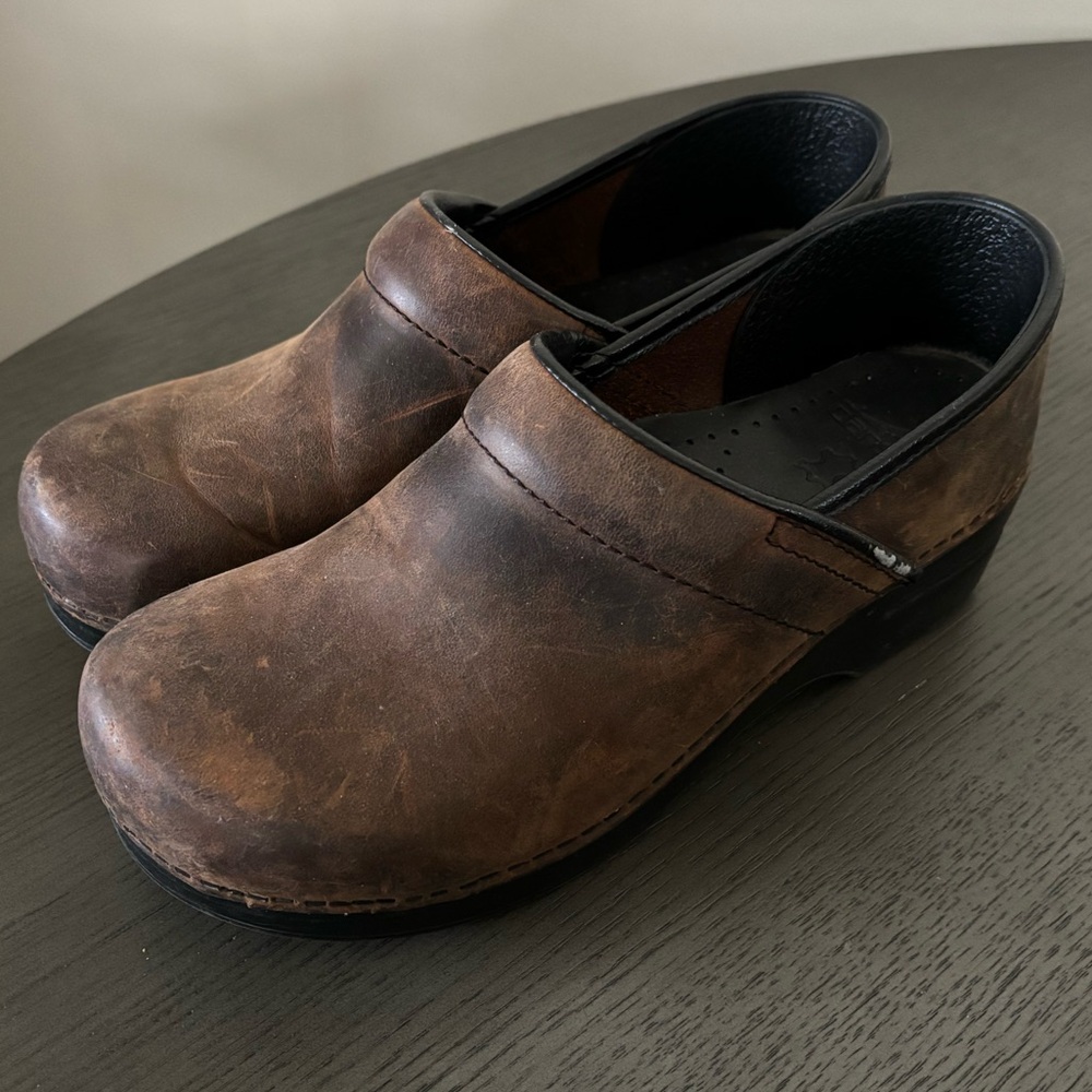 Women’s Dankso Professional Shoe